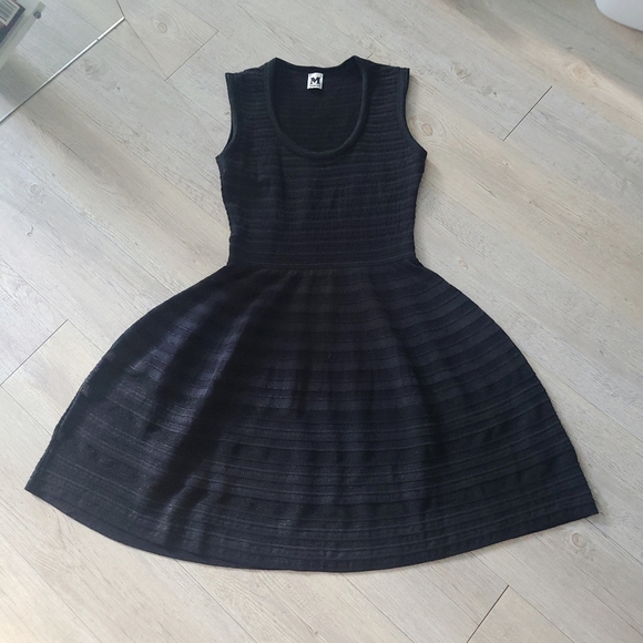 Missoni Black Tissuto Ribbed Horizontal Pattern Sleeveless Pouff Knee Dress - Picture 13 of 15